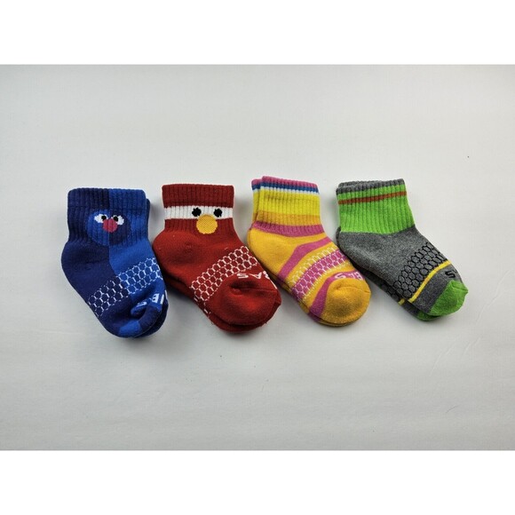 Bombas Toddler Sesame Street Oscar Big Bird Elmo Lot Of 4 Pairs Socks Size T